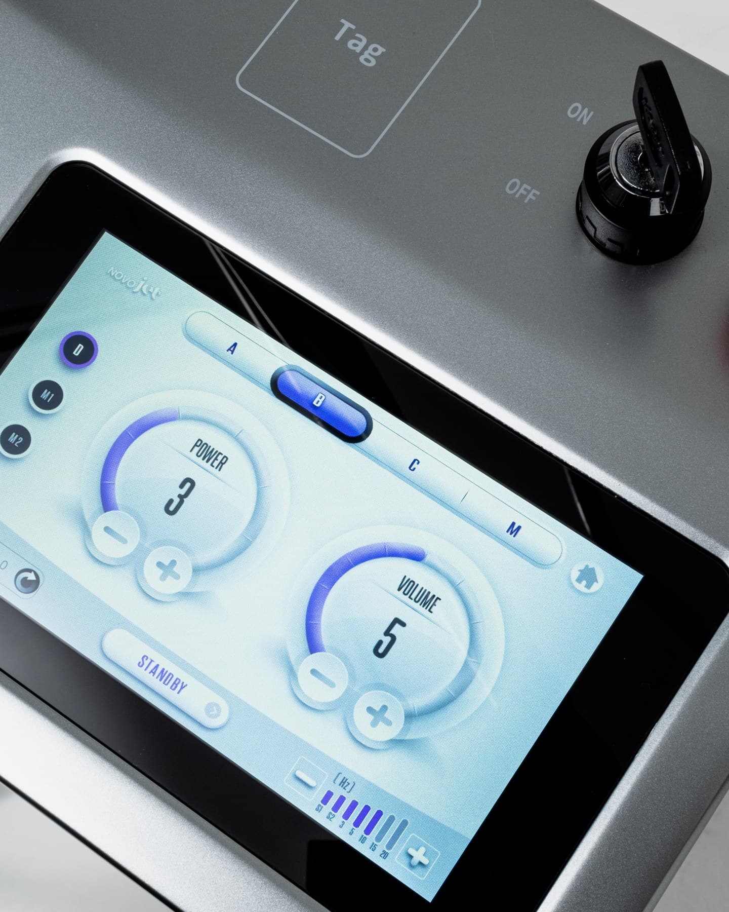 NovoJet 7-inch touchscreen